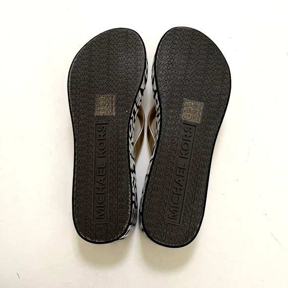 NWOB MICHAEL KORS Graphic Flip-Flop Wedge Sandals Slide On Thong Signature B&W - Picture 6 of 8
